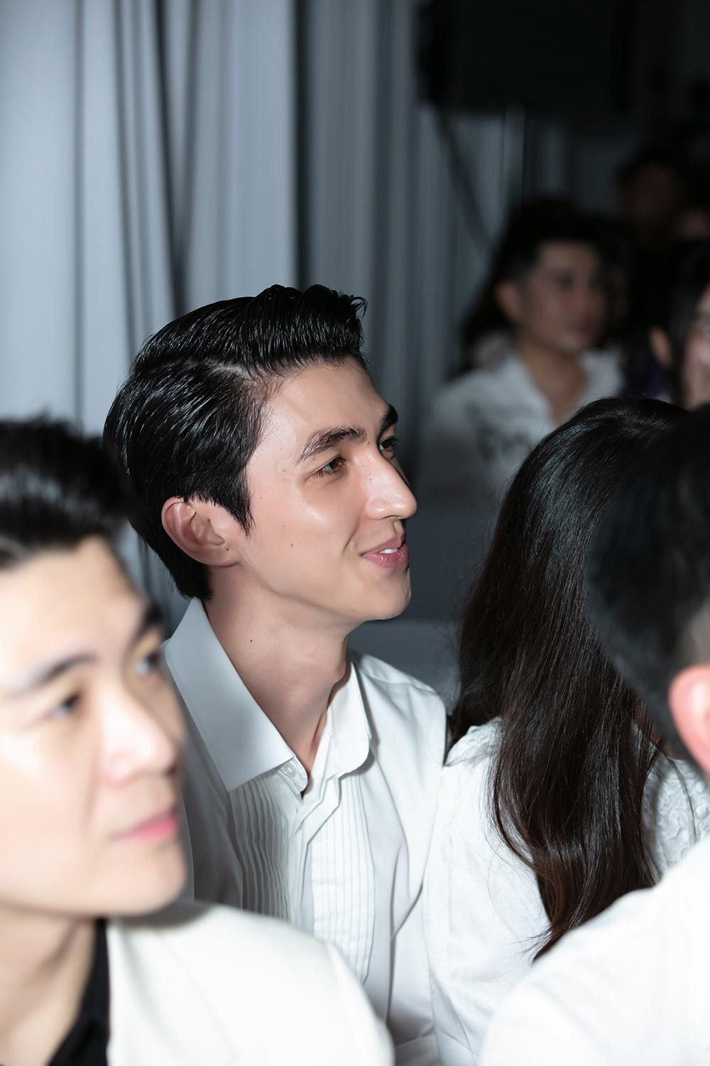 Bình An rất chiều chuộng bạn gái và thường xuyên thể hiện tình cảm với Phương Nga trên trang cá nhân. Hy vọng cặp đôi sẽ sớm lên xe hoa như một cái đẹp cho chuyện tình của họ.