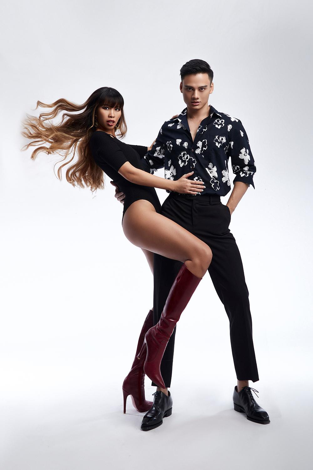 Bộ ảnh được tranh thủ thực hiện trước khi Hà Anh bay sang Anh để nghỉ ngơi cùng gia đình ông xã ngoại quốc. Minh Khắc cũng là thành viên duy nhất của team Hà Anh góp mặt trong đêm chung kết sắp tới.