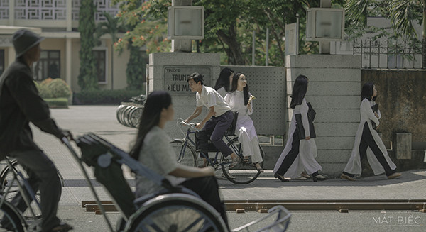 Phong cảnh tuyệt đẹp của miền Trung trong trailer 'Mắt biếc' gây 'sốt' ảnh 3