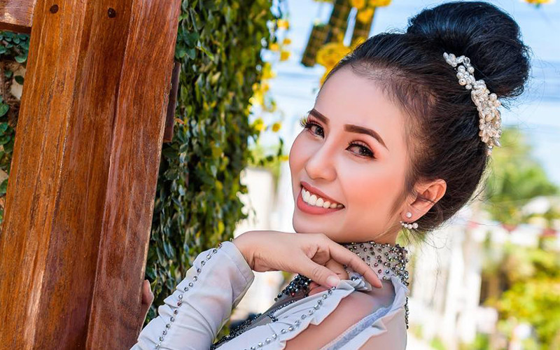 Cô gái xinh đẹp người Tiền Giang đoạt Chuông Vàng vọng cổ ảnh 4