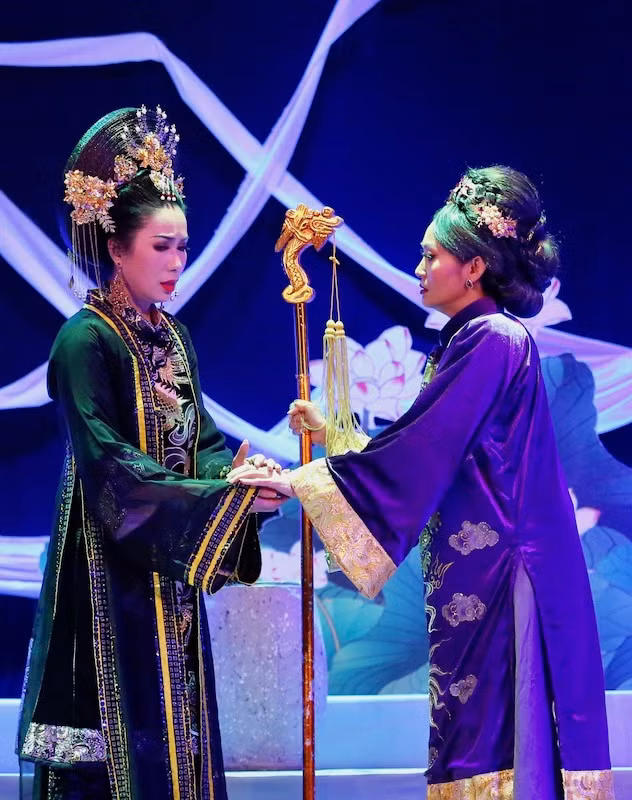 Trịnh Kim Chi được khen ngợi khi vào vai Thái Hậu Dương Vân Nga ảnh 6