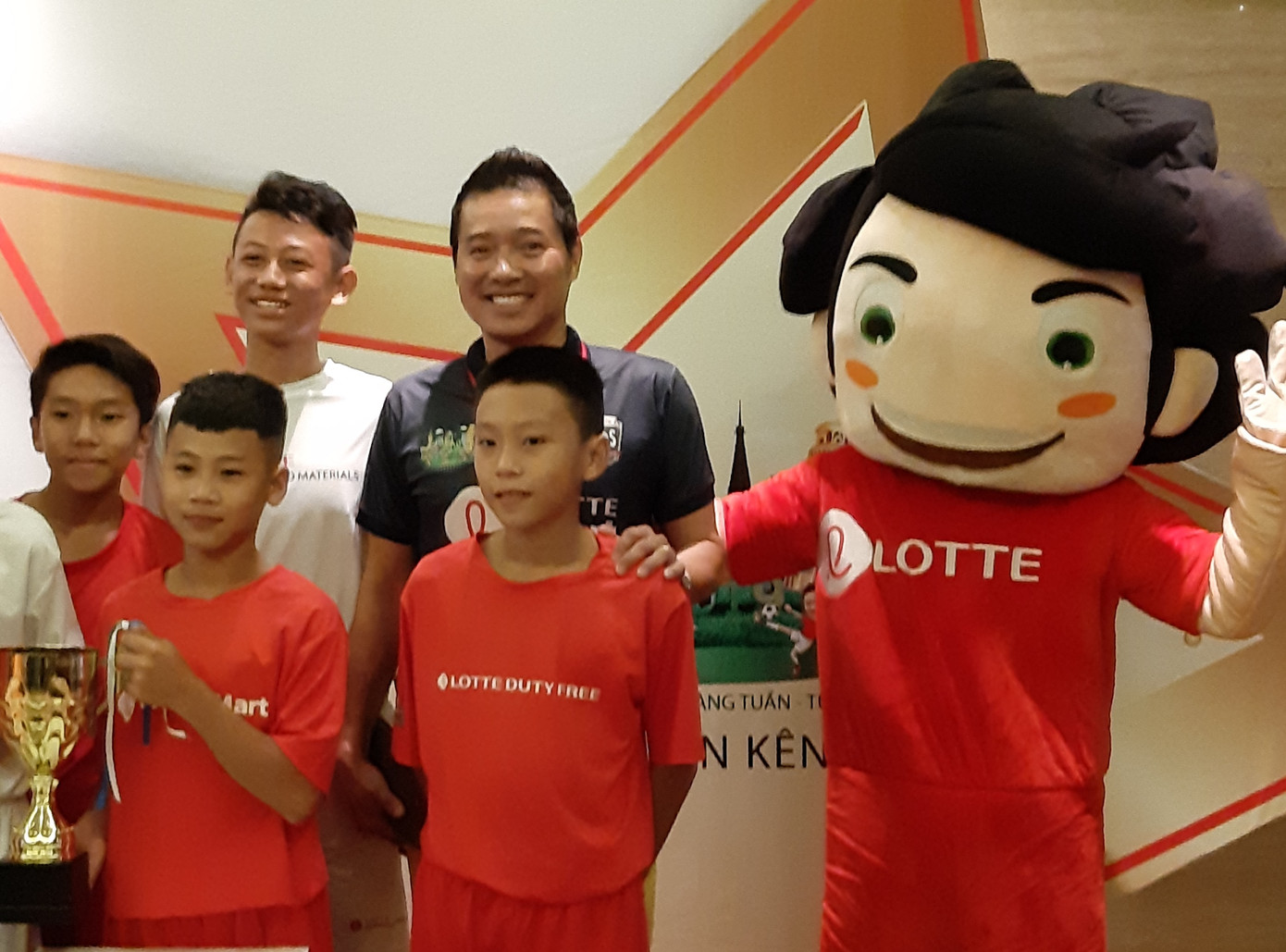 Danh thủ Hồng Sơn tự tin sẽ đào tạo ra những Quang Hải, Văn Hậu mới ảnh 2