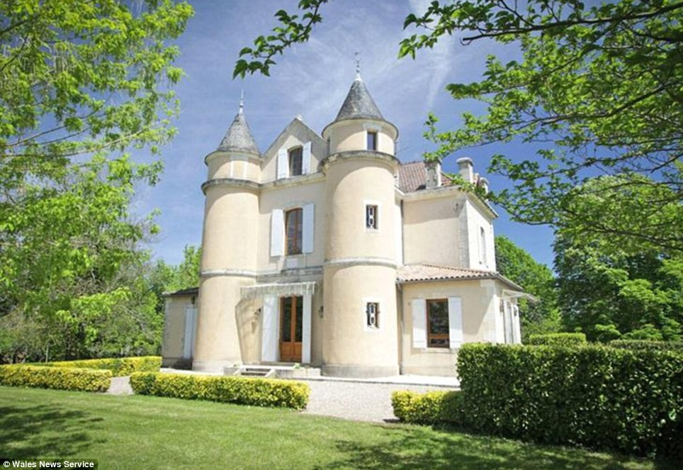 Ngôi nhà được bán với giá 475.000 bảng Anh