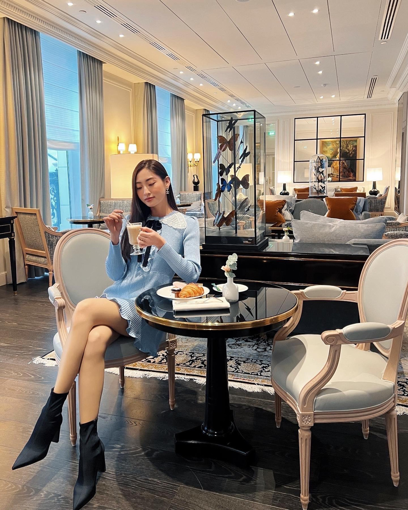 Hoa hậu Lương Thùy Linh đã chính thức có mặt tại Pháp để tham dự Paris Fashion Week năm nay. Hoa hậu Lương Thùy Linh đã chính thức có mặt tại Pháp để tham dự Paris Fashion Week năm nay.