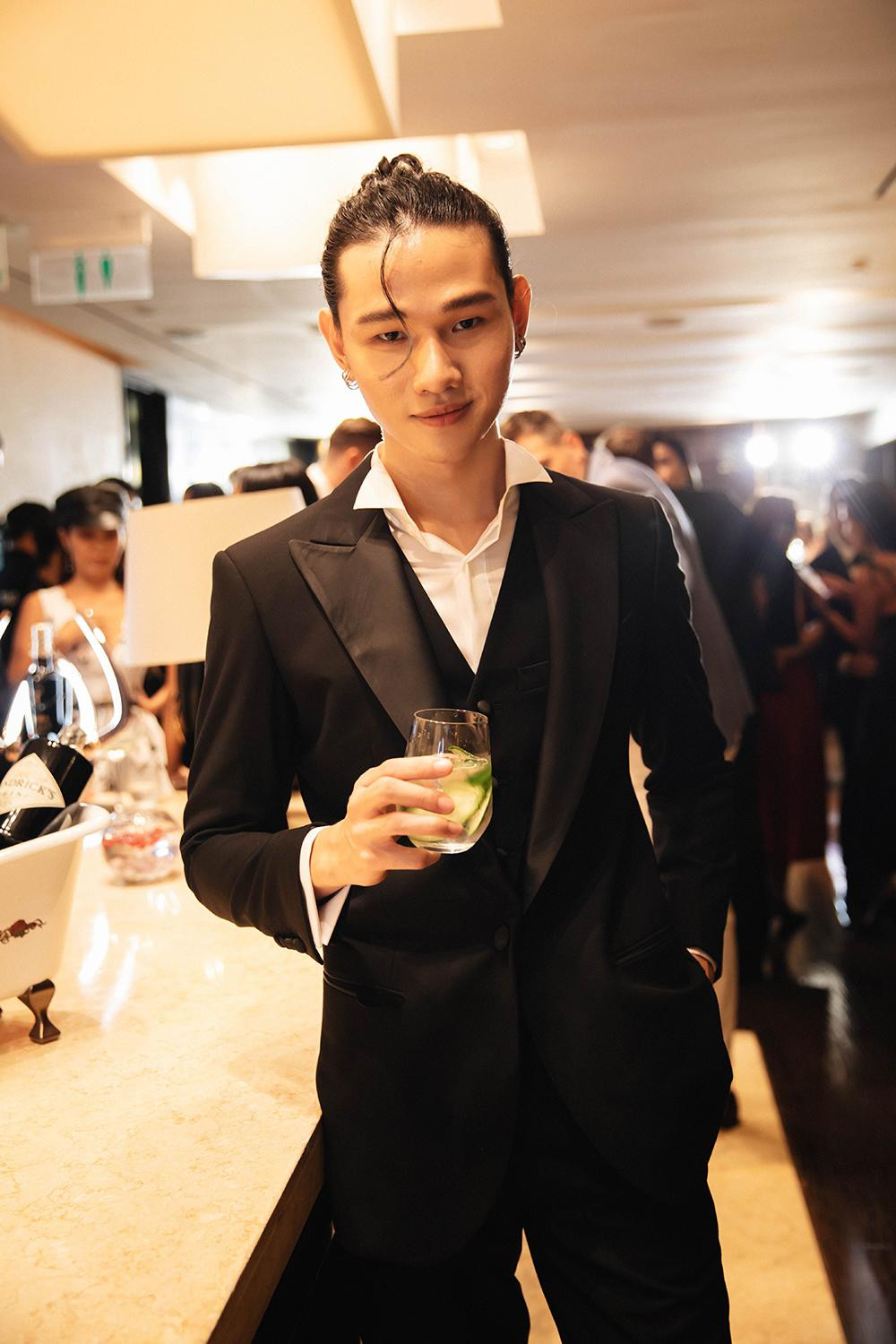 Cậu em út Lừng Nguyễn của team Hà Anh.