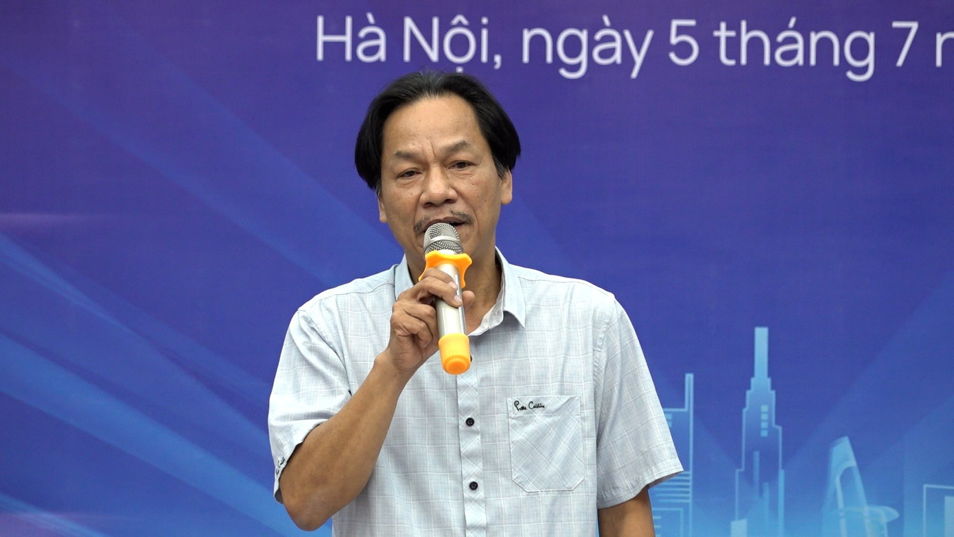 Nhà báo Lê Minh Toản Nhà báo Lê Minh Toản