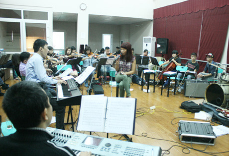 Toàn cảnh phòng tập của các nghệ sĩ live show Cánh cung