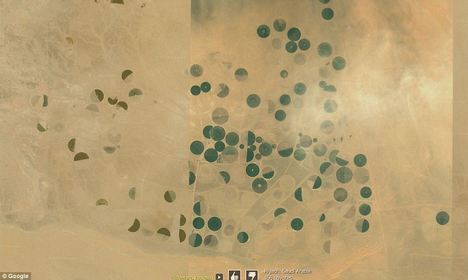 Hình ảnh đất nước Ả rập Xê Út “ẩn hiện” giữa sa mạc.