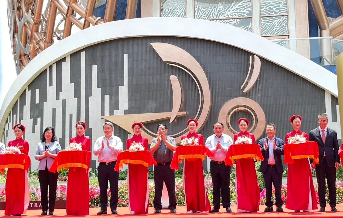 Thủ tướng Phạm Minh Chính cắt băng khánh thành Nhà hát Đó