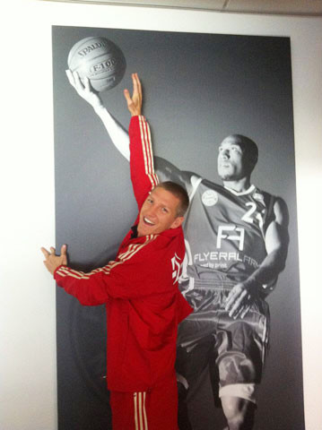 Schweinsteiger 'đa tình' với thể thao, dạt dào máu nghệ sỹ ảnh 3