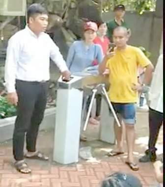 Du khách bức xúc vì doanh nghiệp tự đặt 'trạm BOT' trên núi Sam ảnh 1