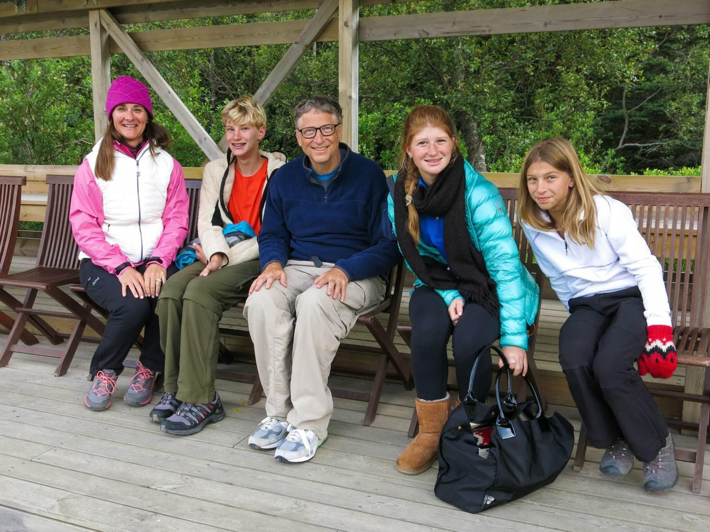 Con trai duy nhất của tỷ phú Bill Gates ảnh 8 Trong khi tỷ phú Bill Gates được cho là có kế hoạch để lại một khoản thừa kế tương đối nhỏ cho ba người con của mình, bà Melinda lại muốn tăng quyền thừa kế cho các con của họ, theo Page Six. Chỉ có thời gian mới biết Rory nhận được hàng triệu hay hàng tỷ USD. Ảnh: Melinda French Gates/Facebook.