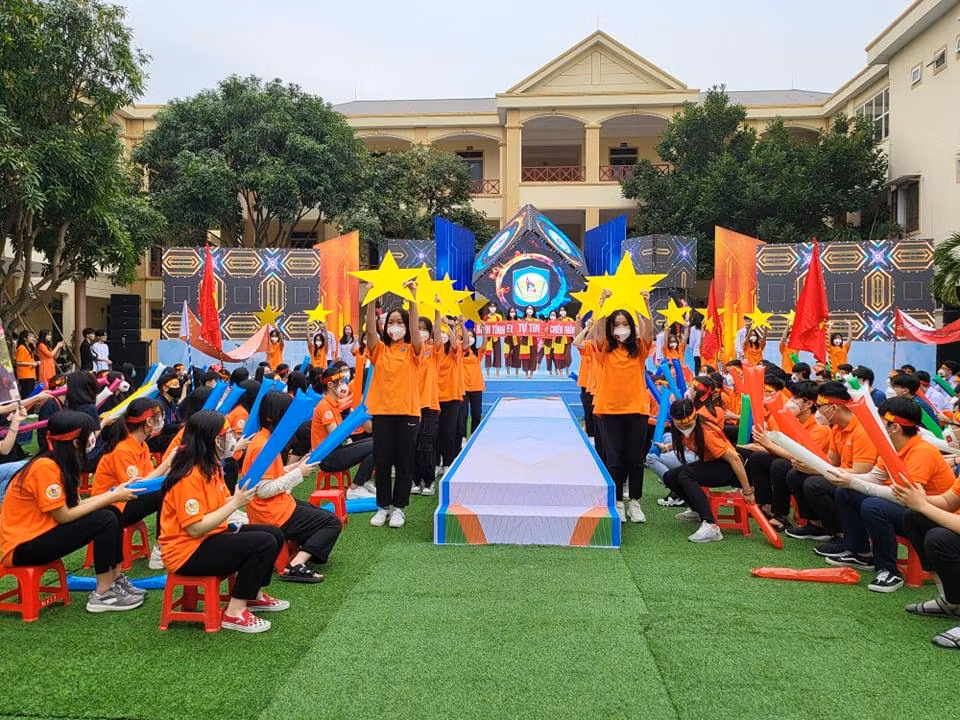 Chàng trai Quảng Ninh Nguyễn Hoàng Khánh vô địch Đường lên đỉnh Olympia năm thứ 21 ảnh 8 Chàng trai Quảng Ninh Nguyễn Hoàng Khánh vô địch Đường lên đỉnh Olympia năm thứ 21 ảnh 8