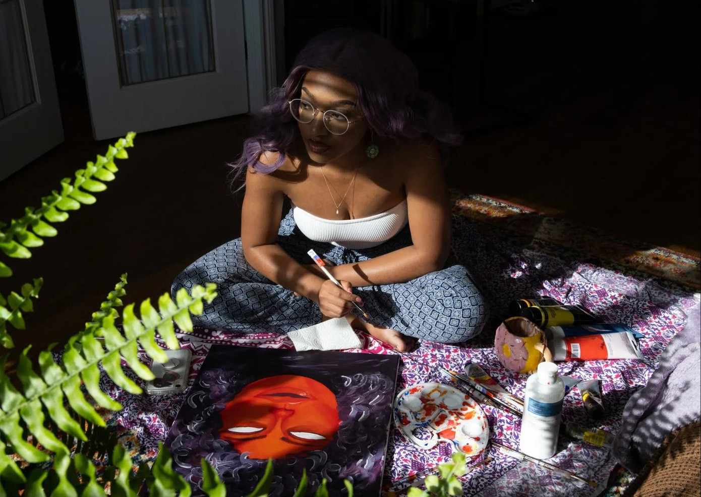 Nevandria Page từng là người thích dạo chơi cùng bạn bè, nay cảm thấy lo sợ mỗi khi phải ra khỏi nhà. Ảnh: New York Times.