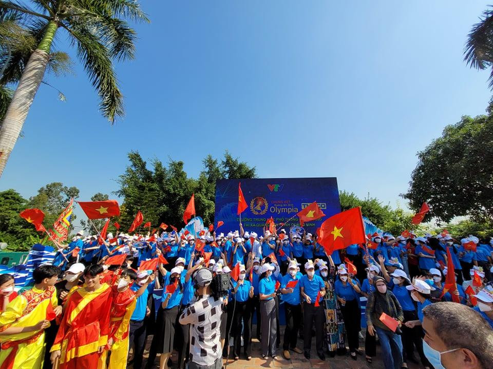 Chàng trai Quảng Ninh Nguyễn Hoàng Khánh vô địch Đường lên đỉnh Olympia năm thứ 21 ảnh 35 Chàng trai Quảng Ninh Nguyễn Hoàng Khánh vô địch Đường lên đỉnh Olympia năm thứ 21 ảnh 35