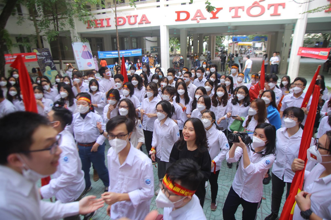 Chàng trai Quảng Ninh Nguyễn Hoàng Khánh vô địch Đường lên đỉnh Olympia năm thứ 21 ảnh 21 Chàng trai Quảng Ninh Nguyễn Hoàng Khánh vô địch Đường lên đỉnh Olympia năm thứ 21 ảnh 21