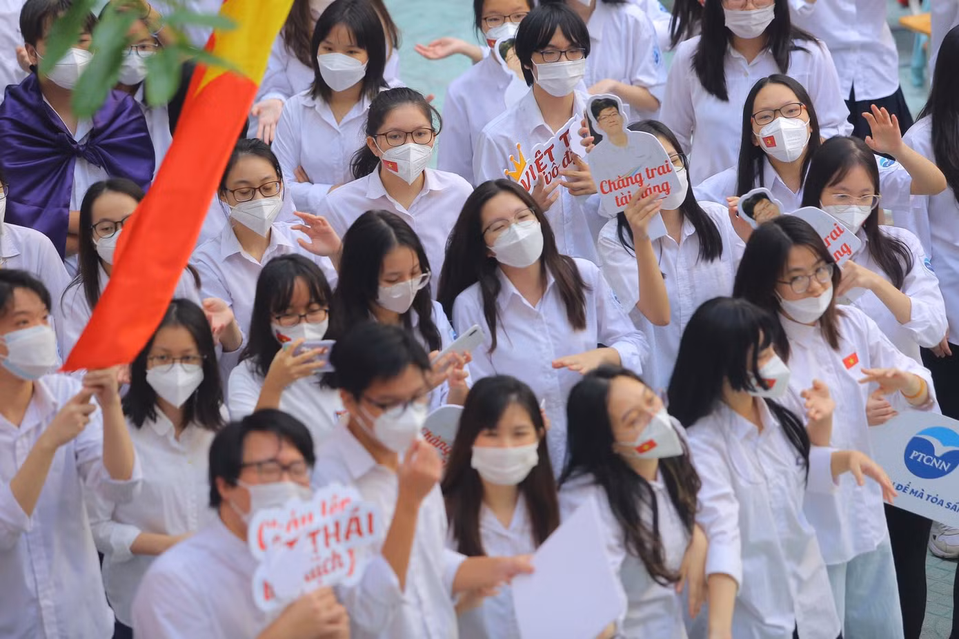 Chàng trai Quảng Ninh Nguyễn Hoàng Khánh vô địch Đường lên đỉnh Olympia năm thứ 21 ảnh 19 Chàng trai Quảng Ninh Nguyễn Hoàng Khánh vô địch Đường lên đỉnh Olympia năm thứ 21 ảnh 19