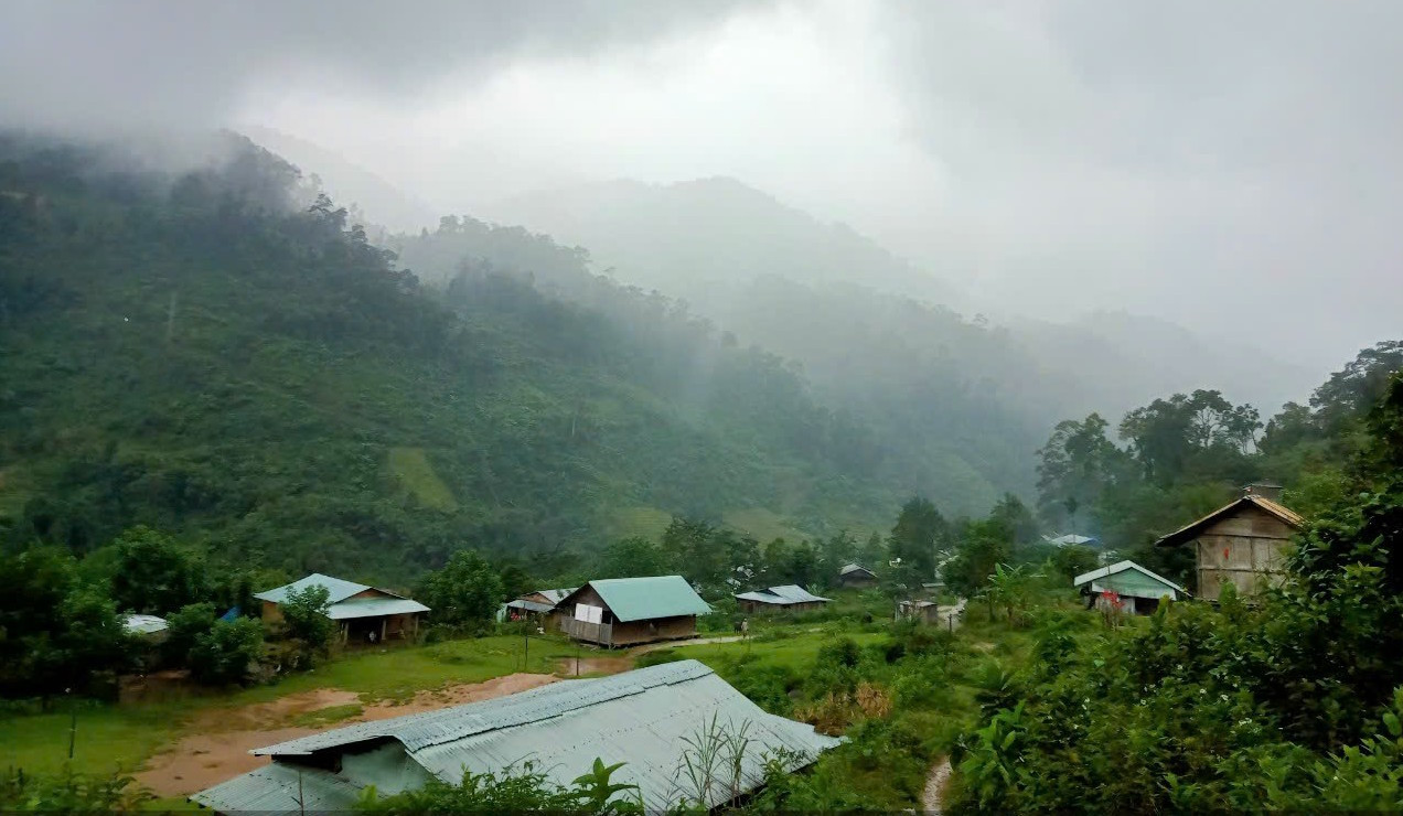 Một góc xã vùng cao Trà Nam, nơi cô Hương công tác. Một góc xã vùng cao Trà Nam, nơi cô Hương công tác.