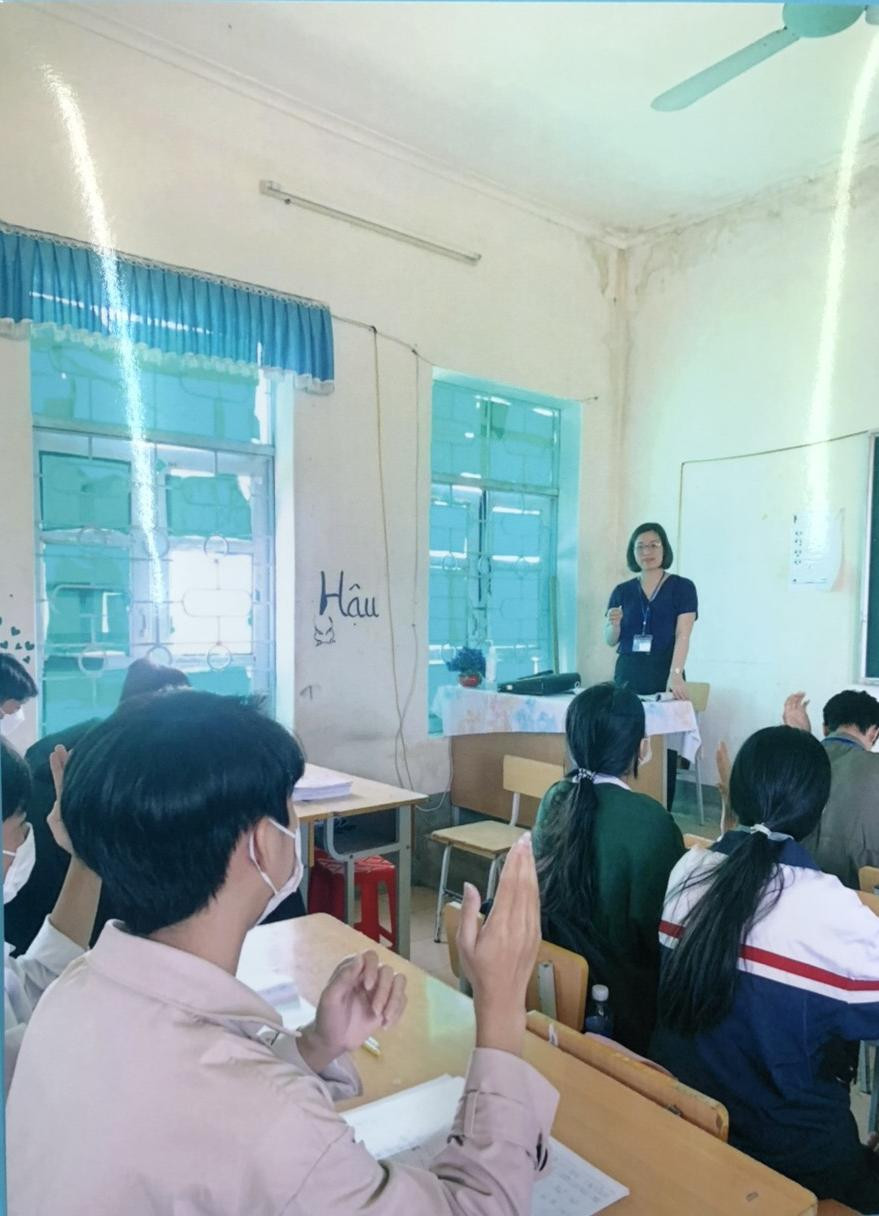 Món quà từ Danisa đã giúp cô Thúy đưa bộ môn Sinh học trở nên gần gũi với các em học sinh. Món quà từ Danisa đã giúp cô Thúy đưa bộ môn Sinh học trở nên gần gũi với các em học sinh.