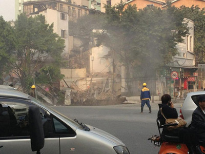 Cách xa 30m, mùi gas vẫn bốc lên