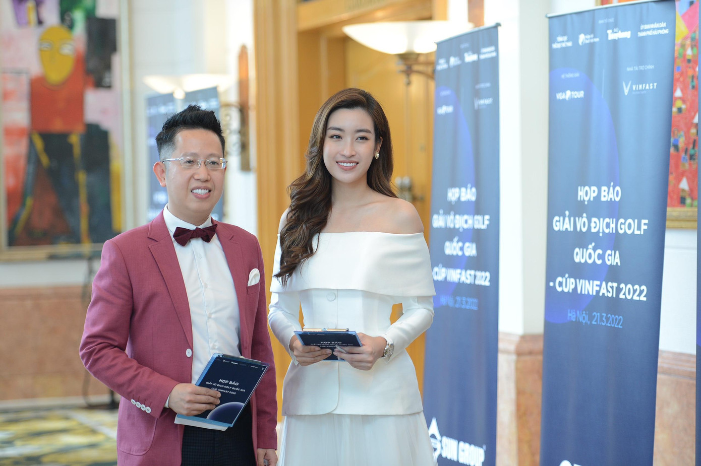 Tại họp báo hôm nay, Hoa hậu Mỹ Linh sẽ kiêm vai trò MC, đồng hành cùng MC Việt Khuê.