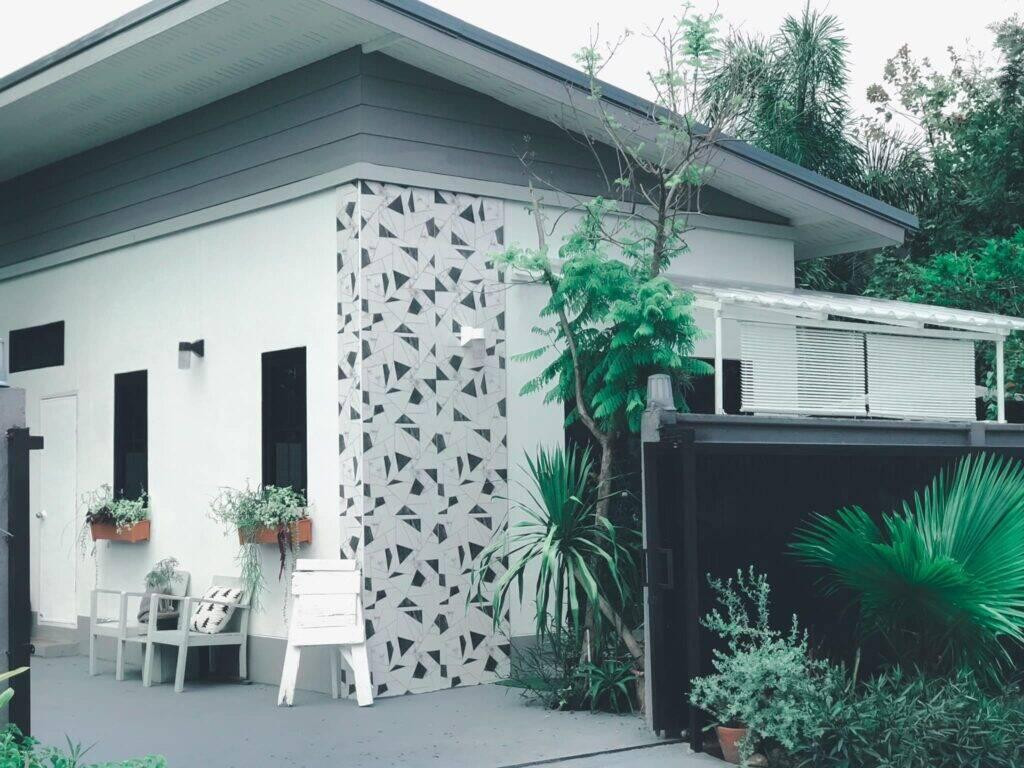 Căn nhà cấp 4 này là tổ ấm của cặp vợ chồng trẻ, có diện tích vỏn vẹn 24m2, được xây dựng từ số tiền 140 triệu đồng mà cặp đôi tiết kiệm được.