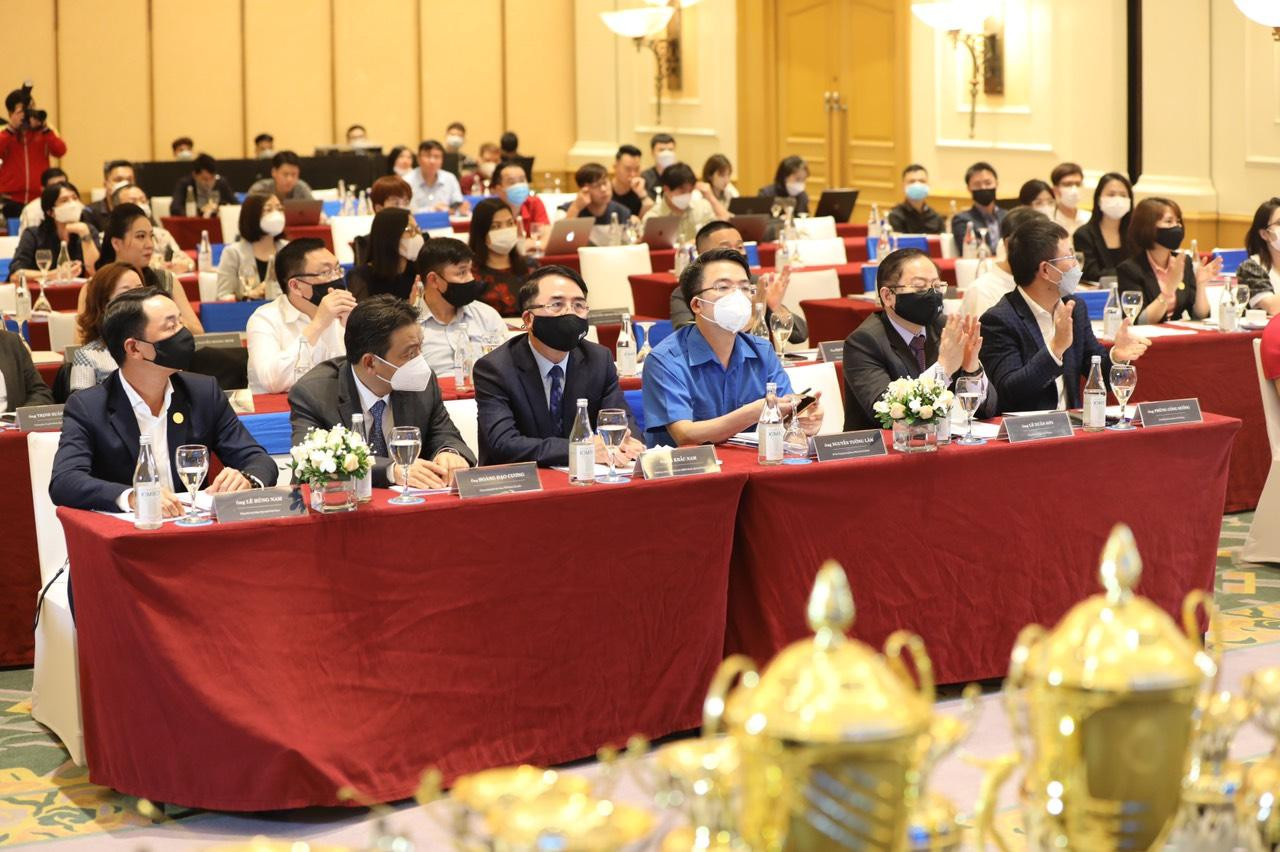 Quang cảnh buổi họp báo.