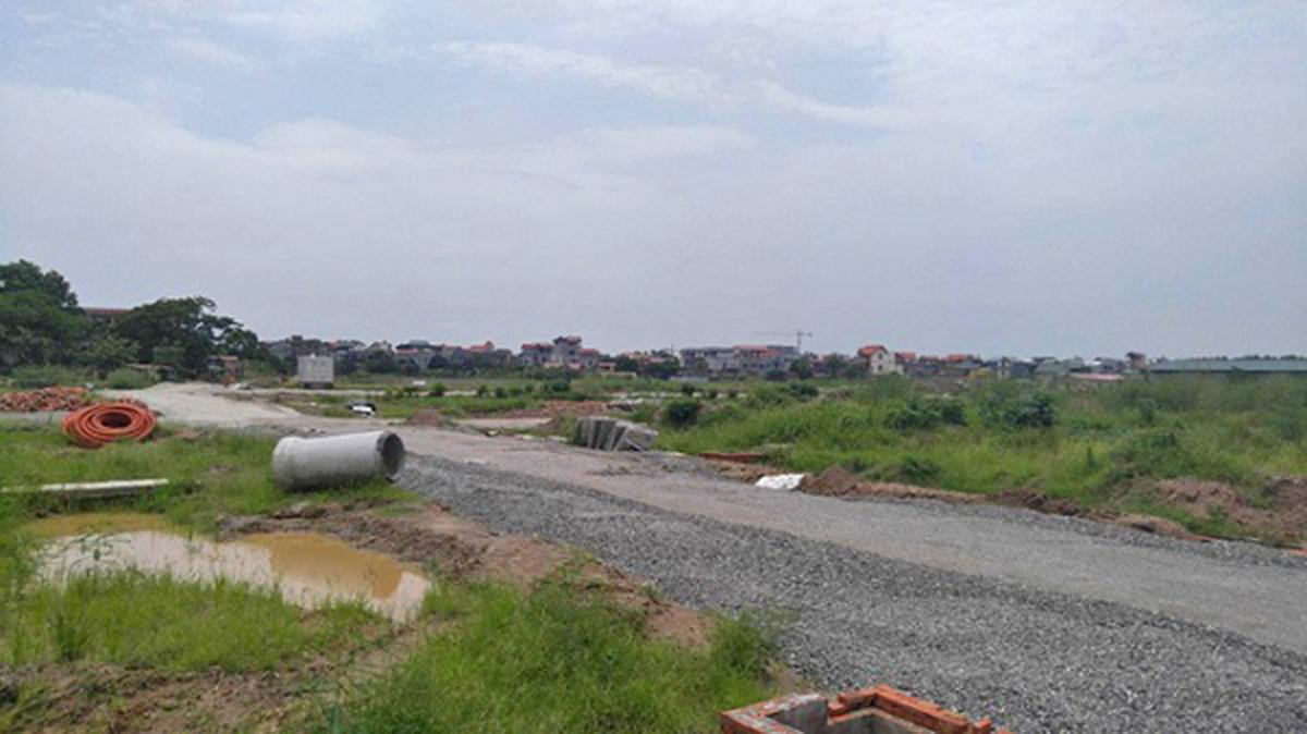 Phó Chủ tịch TP Từ Sơn và Phó Giám đốc Sở Tài chính Bắc Ninh cùng bị bắt trong một ngày vì liên quan đến sai phạm tại dự án đấu giá đất kinh doanh dịch vụ phường Đồng Nguyên. Ảnh Khôi Nguyên.