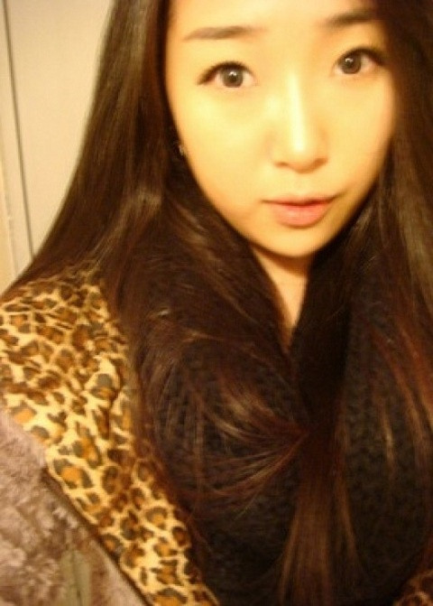 Nữ ca sĩ Lee Eun Mi