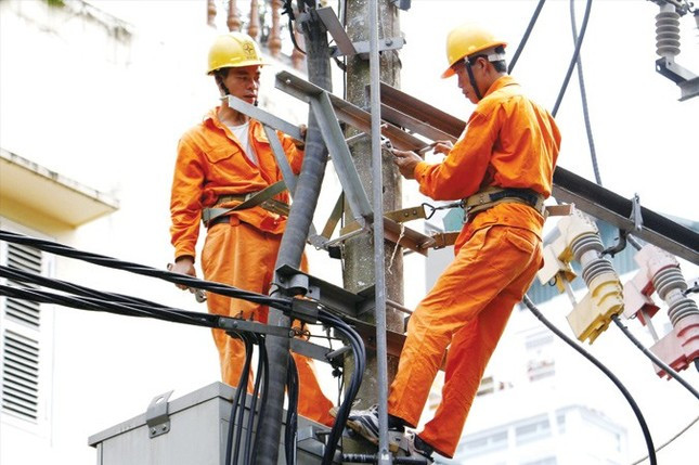 EVN đề xuất được điều chỉnh sớm giá điện