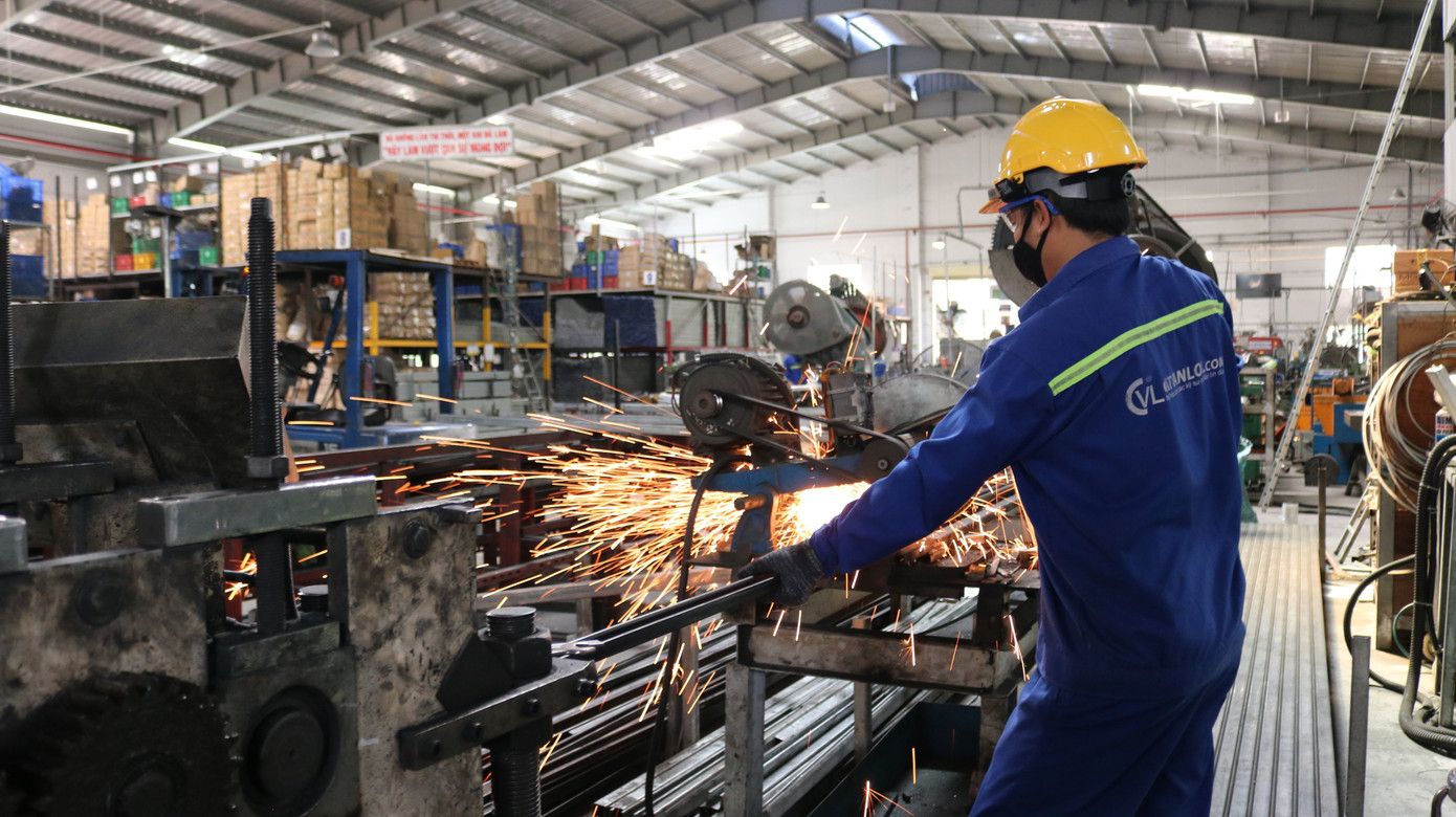 Để đầu tư một nhà máy có đủ điều kiện đáp ứng các tiêu chuẩn của doanh nghiệp FDI về sản xuất theo chuỗi, doanh nghiệp cần hàng trăm tỷ đồng đầu tư. Ảnh: Nguyễn Bằng