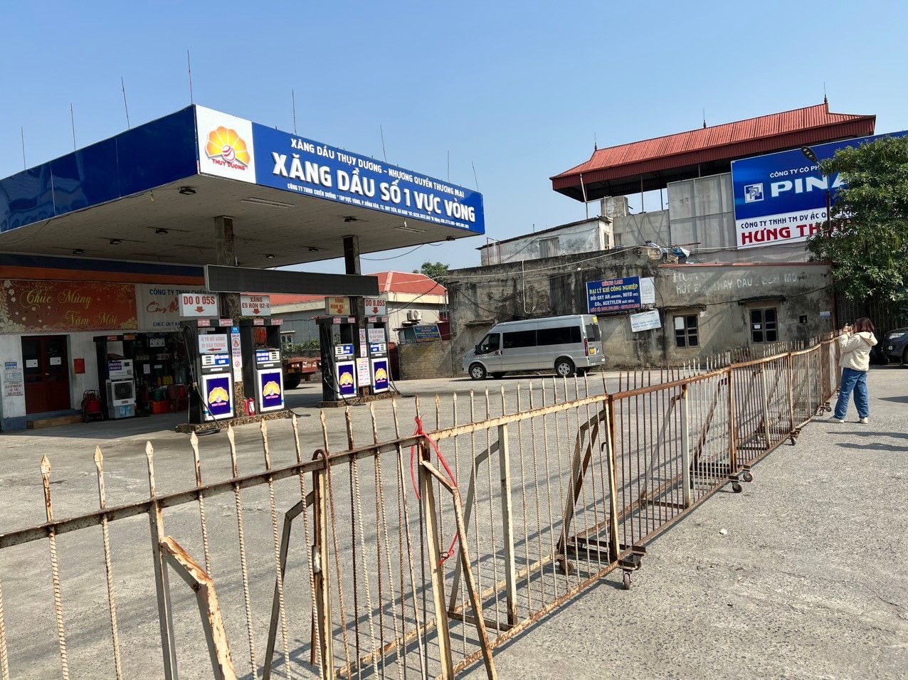 Cửa hàng xăng dầu xăng dầu số 1 Vực Vòng thuộc Công ty TNHH Chiến Dưỡng đóng cửa nghỉ bán ngày mùng 4 Tết Cửa hàng xăng dầu xăng dầu số 1 Vực Vòng thuộc Công ty TNHH Chiến Dưỡng đóng cửa nghỉ bán ngày mùng 4 Tết