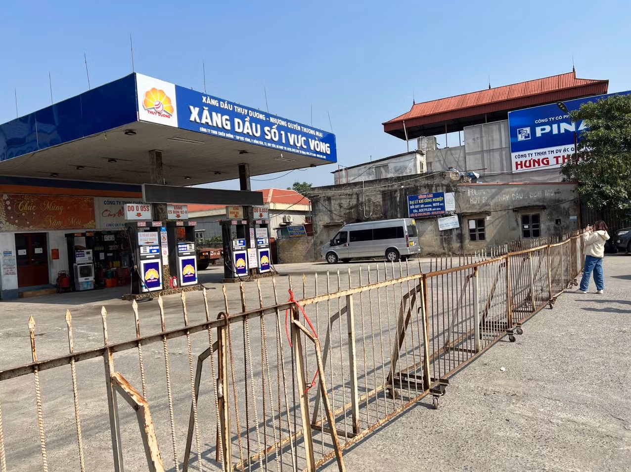 Cửa hàng xăng dầu xăng dầu số 1 Vực Vòng thuộc Công ty TNHH Chiến Dưỡng đóng cửa nghỉ bán ngày mùng 4 Tết Cửa hàng xăng dầu xăng dầu số 1 Vực Vòng thuộc Công ty TNHH Chiến Dưỡng đóng cửa nghỉ bán ngày mùng 4 Tết