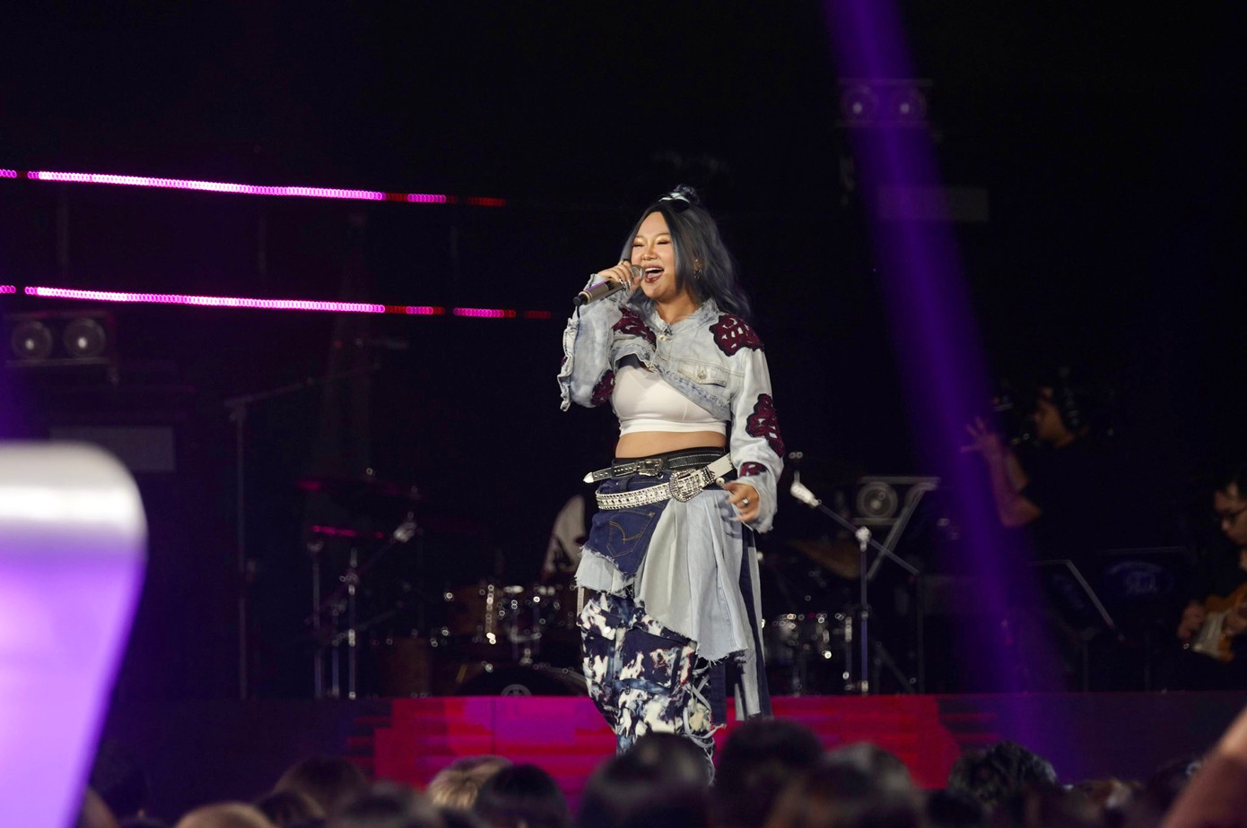 Hà Minh vẫn tiếp tục là một "ẩn số" khi có giọng nhưng chưa bung hết được nội lực. Ảnh: BTC. Hà Minh vẫn tiếp tục là một "ẩn số" khi có giọng nhưng chưa bung hết được nội lực. Ảnh: BTC.