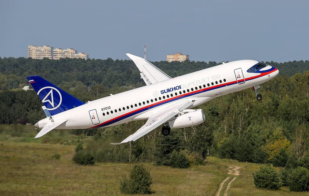 Máy bay Sukhoi Superjet 100. (Ảnh: Tass) Máy bay Sukhoi Superjet 100. (Ảnh: Tass)