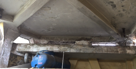 Người Sài Gòn liều mình sống trong chung cư “răng rụng” ảnh 9