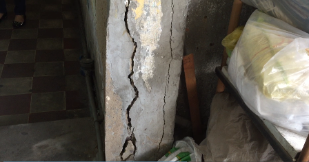 Người Sài Gòn liều mình sống trong chung cư “răng rụng” ảnh 4