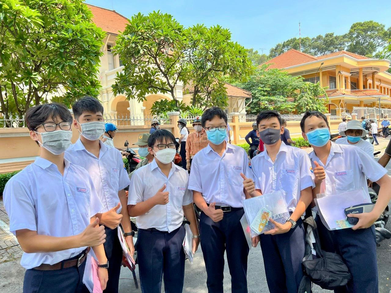 Thí sinh dự thi vào lớp 10 tại TPHCM năm học 2022- 2023 Thí sinh dự thi vào lớp 10 tại TPHCM năm học 2022- 2023