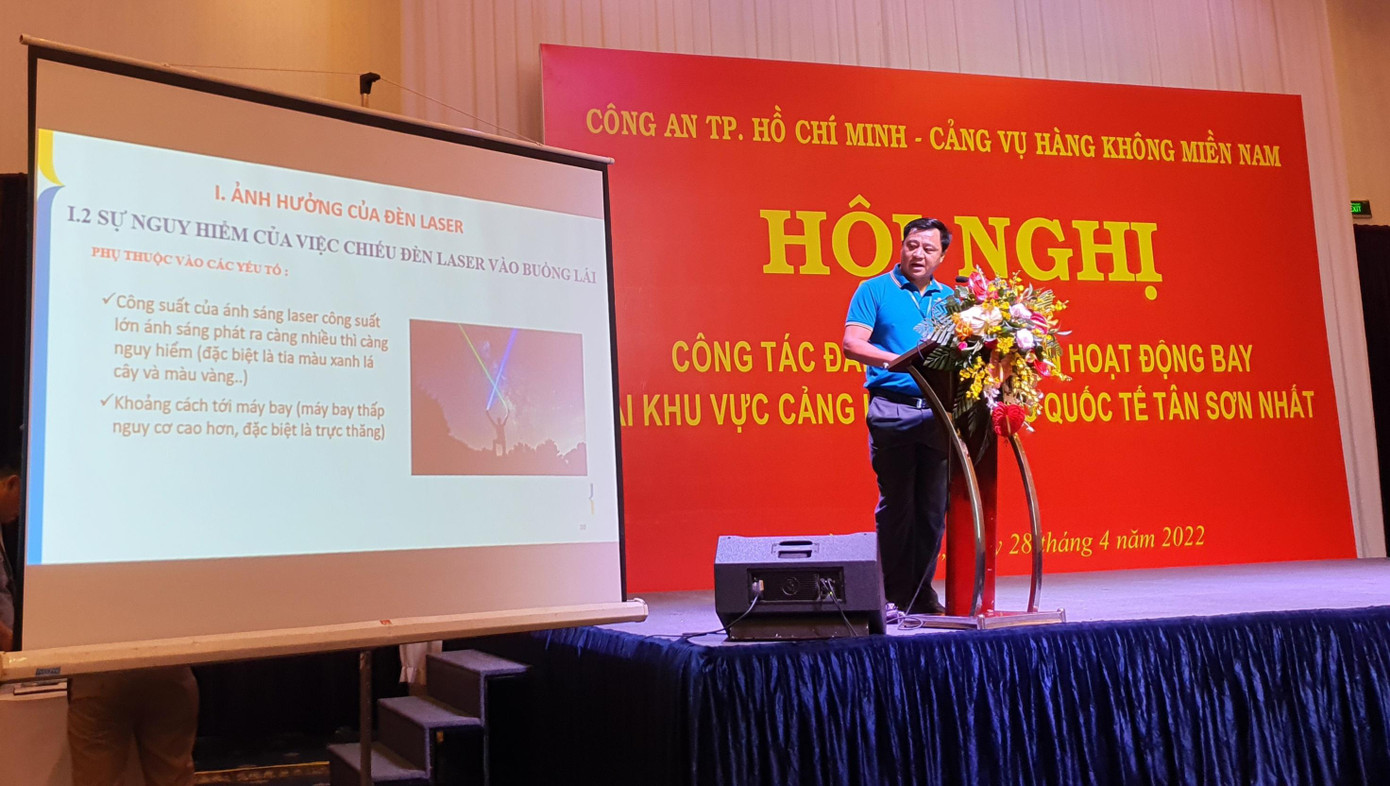 Các chuyên gia báo cáo về nguy cơ mất an toàn bay