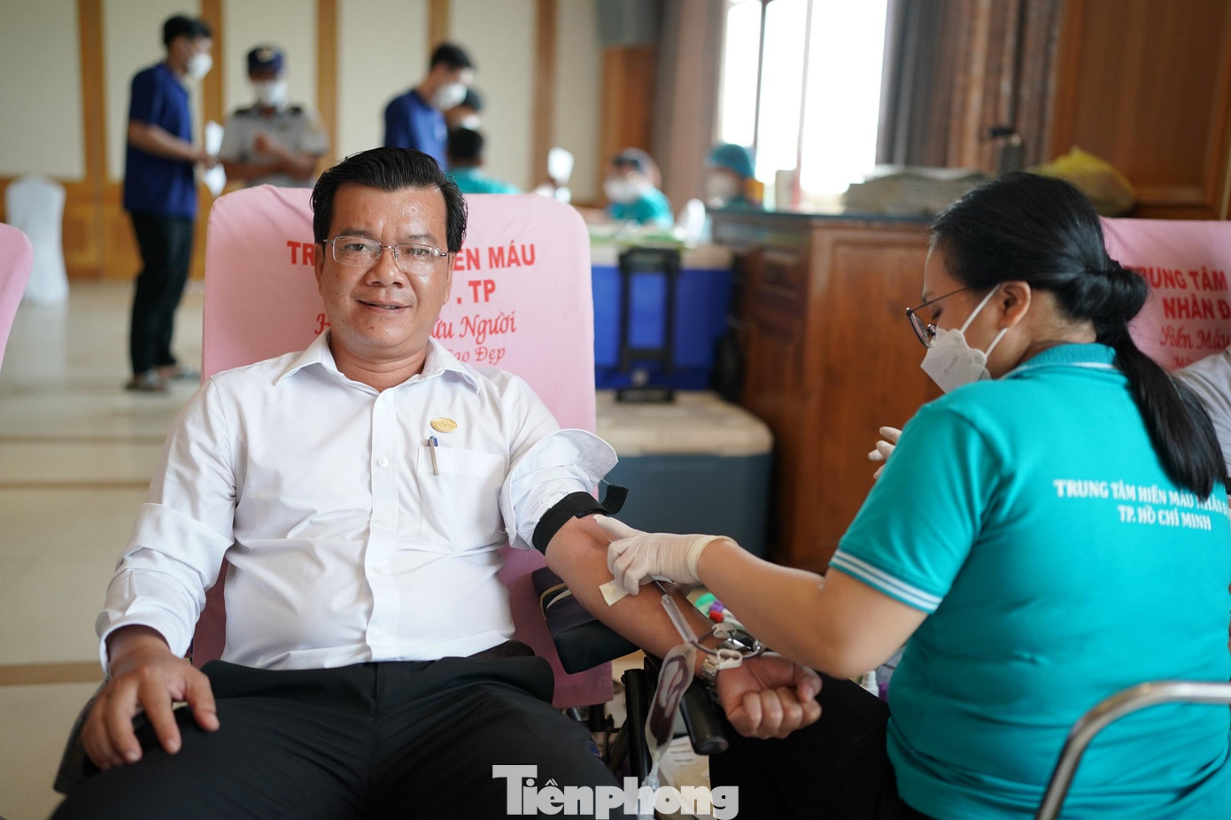 Ông Lâm Thanh Tâm, Giám đốc dự án Chi nhánh Công ty CP đầu tư Long Biên đã nhiều lần tham gia hiến máu tại ngày hội