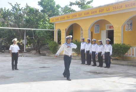 Huấn luyện chiến sỹ mới