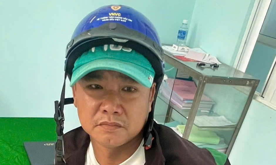 Nghi phạm Hận tại cơ quan công an.