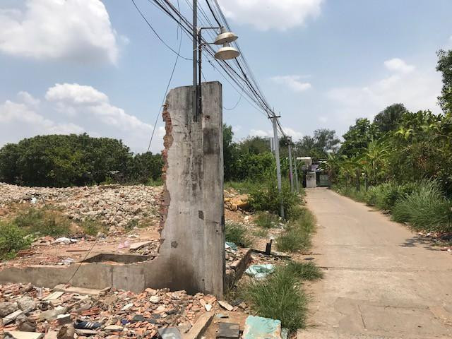 Đường vào khu đất 32ha Phước Kiển, Nhà Bè