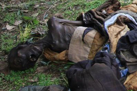 Nhiều người cho rằng giới chức trách đã không chăm sóc xác ướp đúng mực sau khi ngôi mộ bị cướp phá. Nhiều người cho rằng giới chức trách đã không chăm sóc xác ướp đúng mực sau khi ngôi mộ bị cướp phá