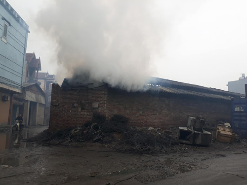 Vụ nổ tại Bắc Ninh: Chủ cơ sở và 'mối hàng' phế liệu quốc phòng ảnh 2