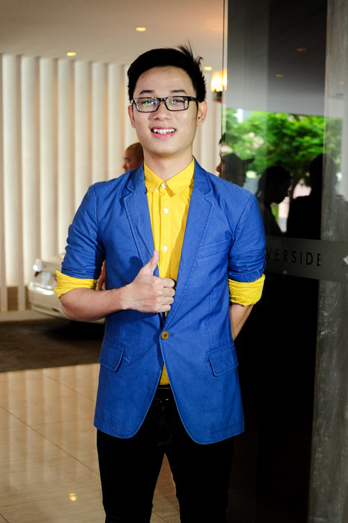 Cậu học trò cưng Trúc Nhân cũng đến chúc mừng cô