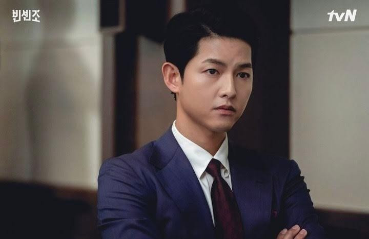 Song Joong Ki được cho là hợp những vai mỹ nam hoàn hảo. Song Joong Ki được cho là hợp những vai mỹ nam hoàn hảo.