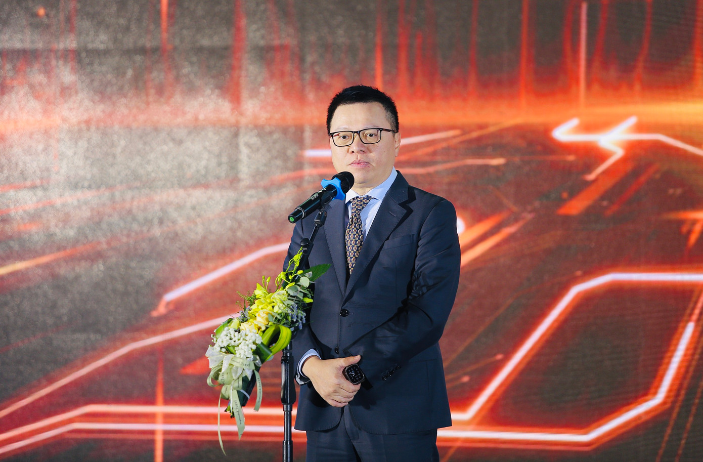 Ông Lê Quốc Minh - Chủ tịch Hội Nhà báo Việt Nam - cho rằng cần định hướng chuyên nghiệp hơn cho các nhà sản xuất.