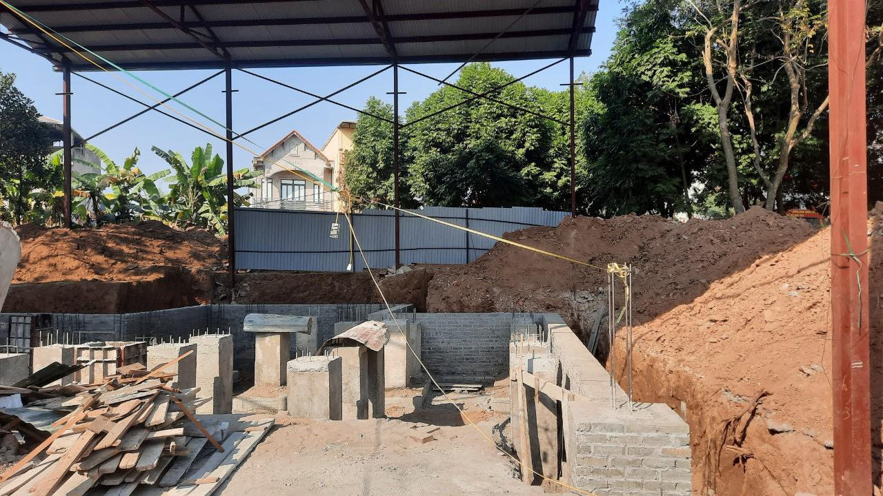 Hậu cung của di tích đình Hạ đang được tu bổ.