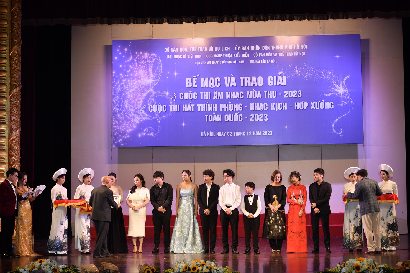 Bên cạnh các giải do Bộ VHTTDL trao tặng, Quỹ Đào Minh Quang đã trao thêm 29 giải thưởng. Bên cạnh các giải do Bộ VHTTDL trao tặng, Quỹ Đào Minh Quang đã trao thêm 29 giải thưởng.